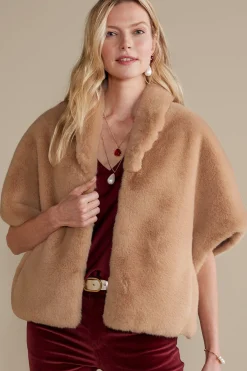 Anastasia Faux Fur Capelet
